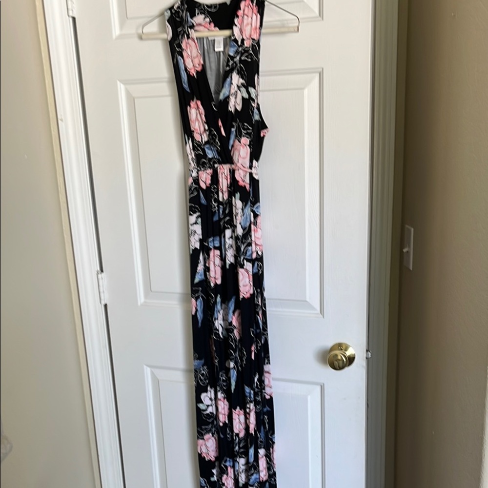 Maternity maxi dress